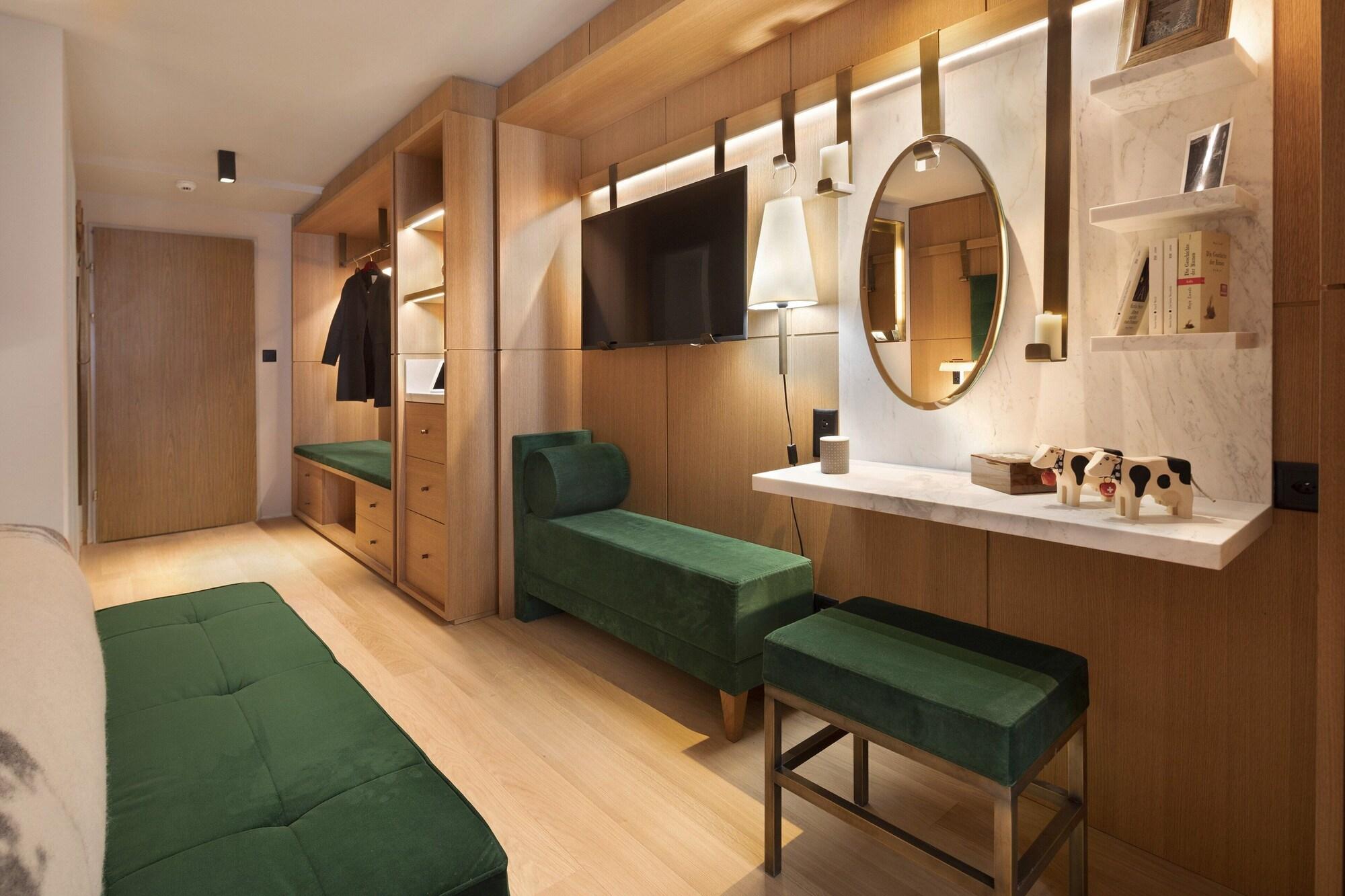 Schweizerhof - A Small Luxury 4*